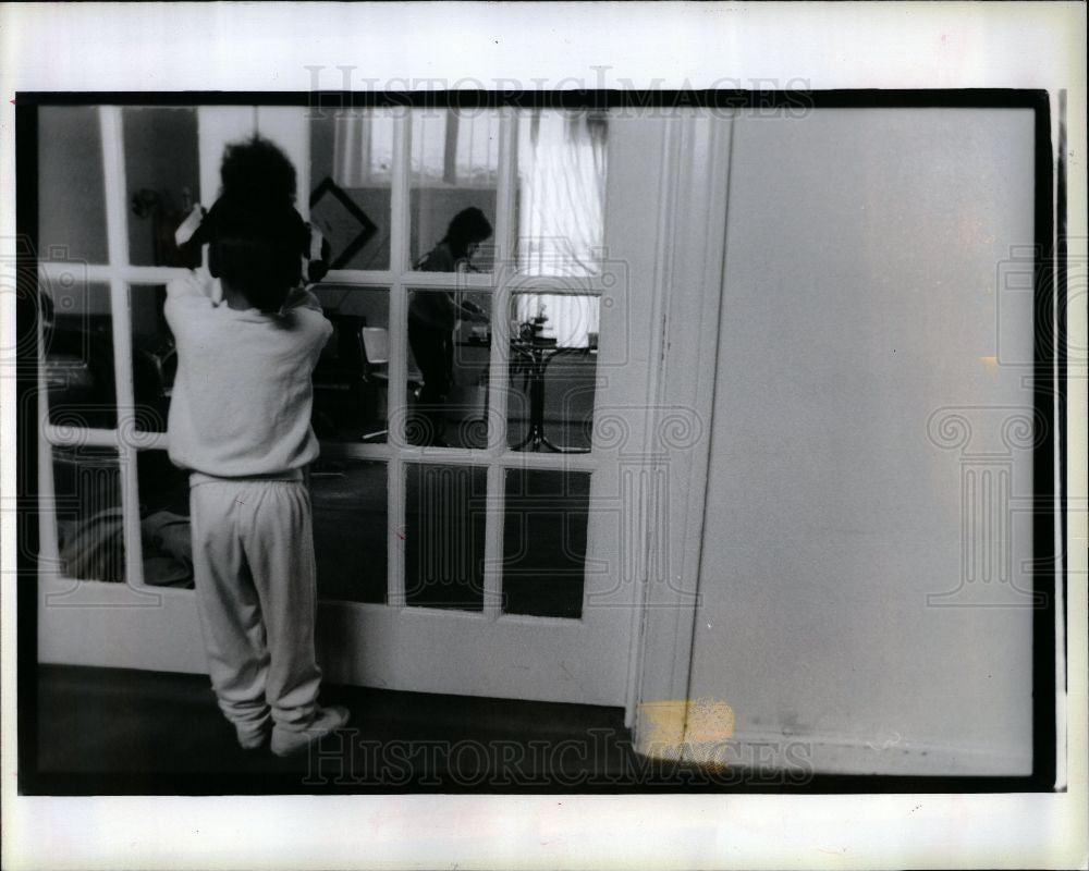 1990 Press Photo Genesis House Krystal Lovelady - Historic Images
