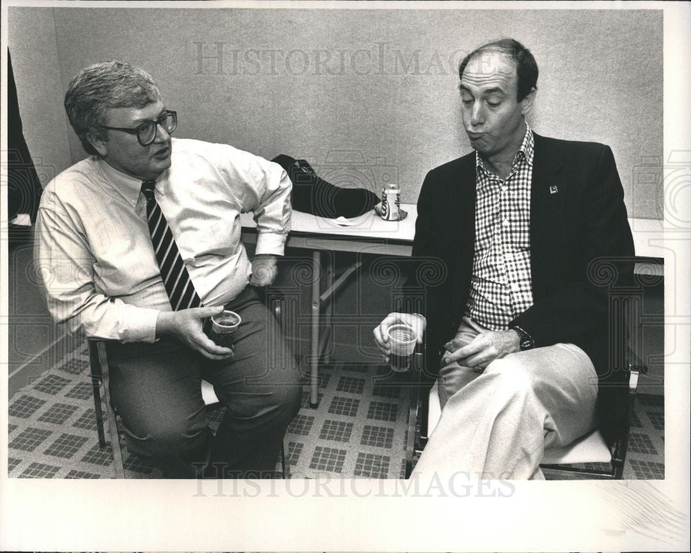 1995 Press Photo Mike Duffy Roger Ebert separated - Historic Images