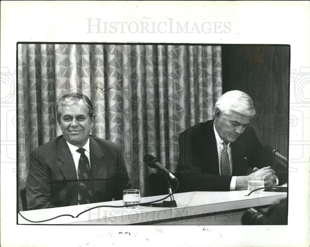 1992 Press Photo Chrysler Corp. Chairman Robert Eaton - Historic Images