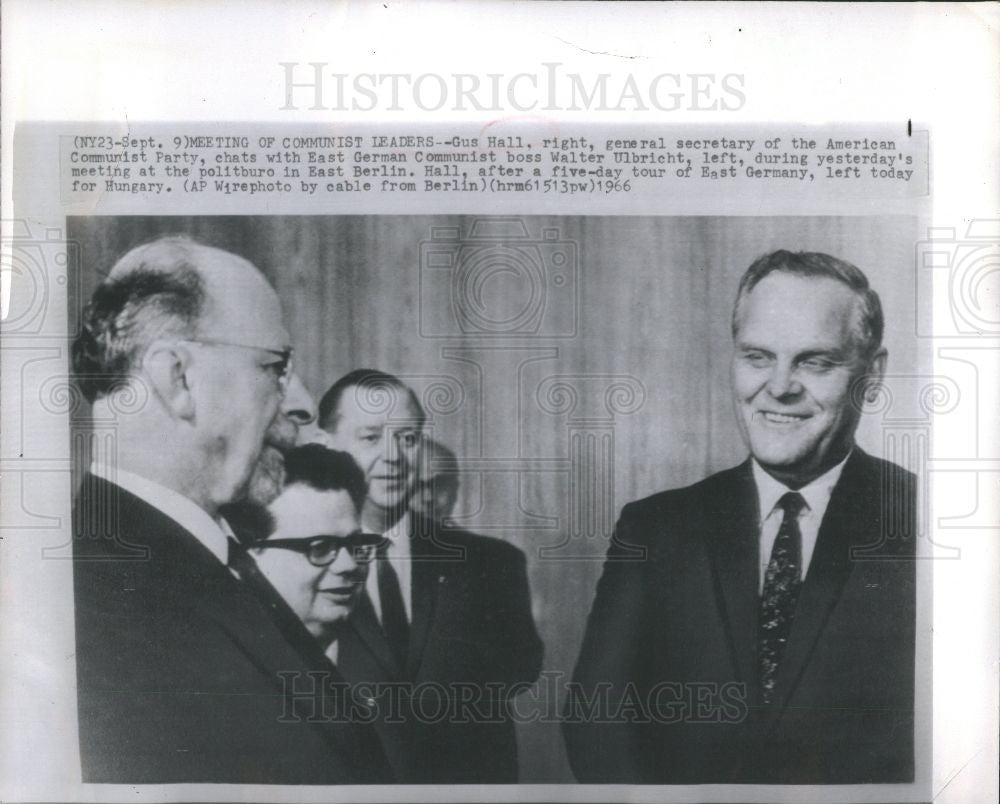 1993 Press Photo Gus Hall - Historic Images