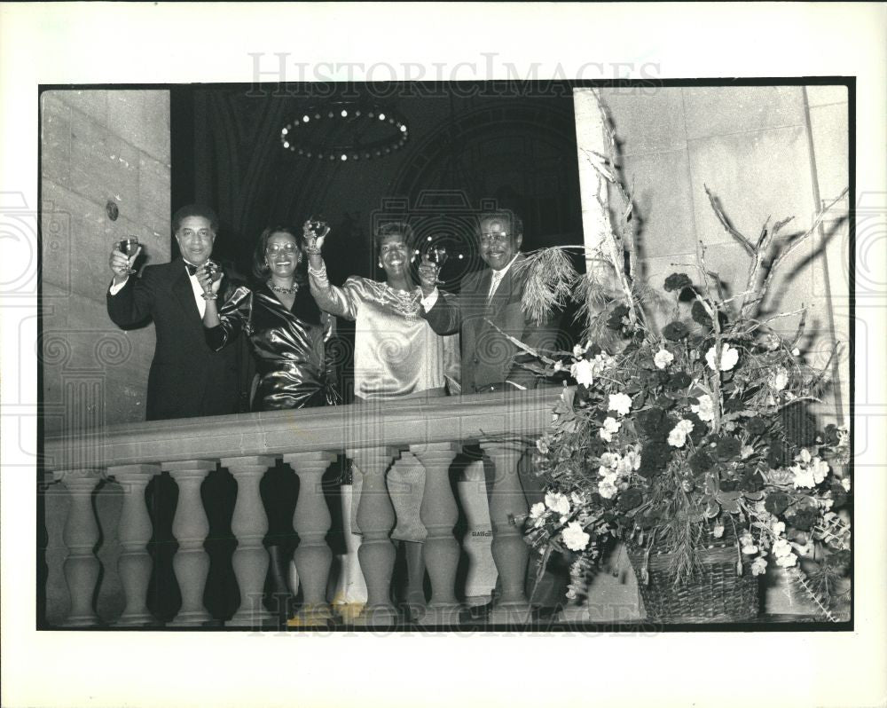 1987 Press Photo elliot hall lawyer - Historic Images