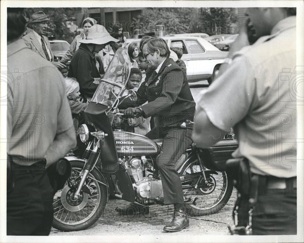 Press Photo Chief Bannon on Scooter - Historic Images