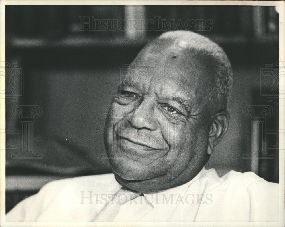 1975 Press Photo Rev. Dr.  William Banks - Historic Images