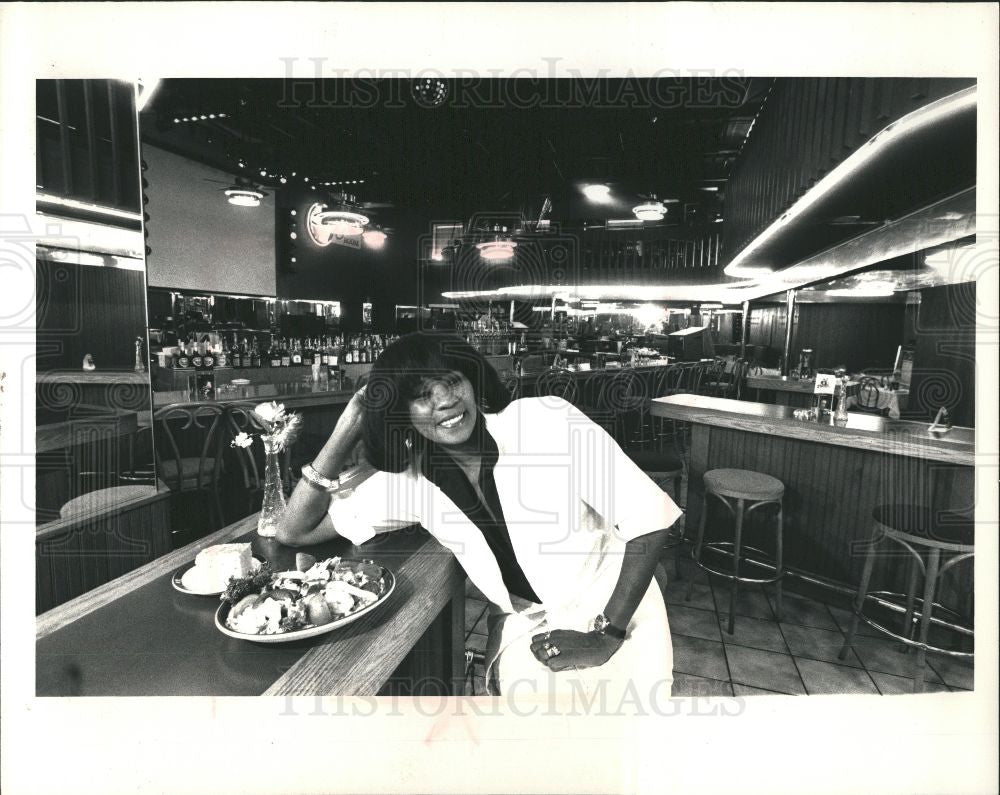 1987 Press Photo Dorothy Banks - Historic Images