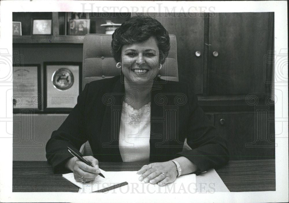 1986 Press Photo Lyn Bankes 35th - Historic Images