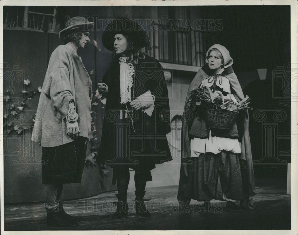 Press Photo B Bedford, J Greene, P Pope - Historic Images