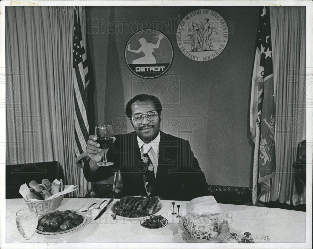 1977 Press Photo william j beckham jr  Deputy mayor. - Historic Images