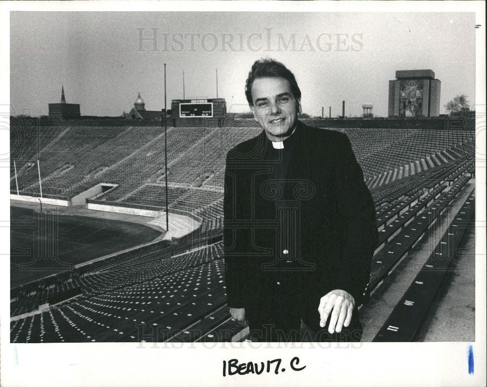 1989 Press Photo Rev. William Beauchamp - Historic Images