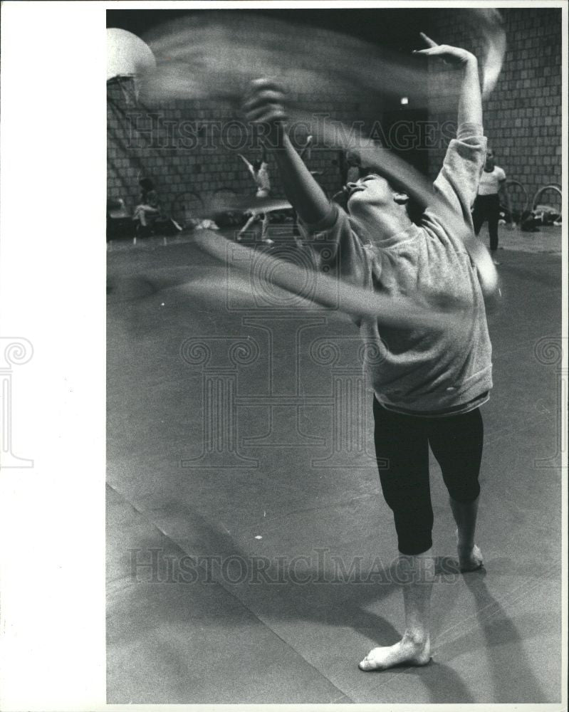 1982 Press Photo Gymnastics Ribbon Michelle Berube - Historic Images