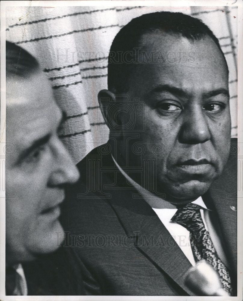 1969 Press Photo Walter Greene Mayoral Assistant - Historic Images