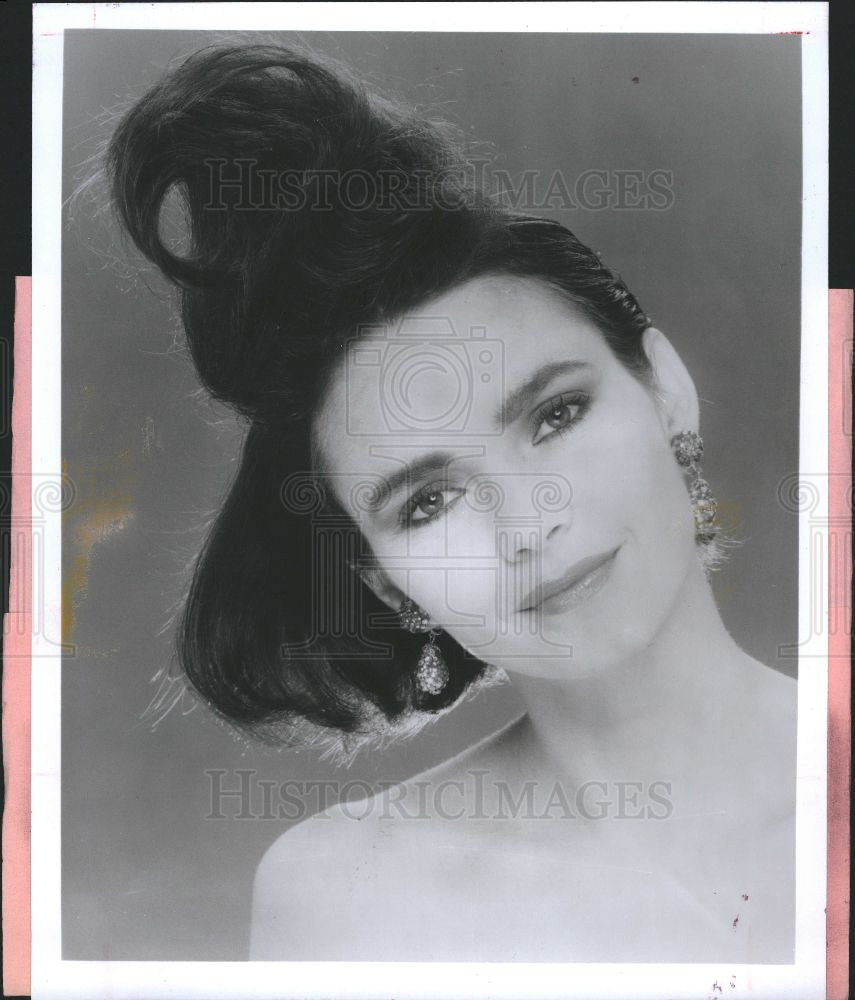 1987 Press Photo gel  Moon River look - Historic Images