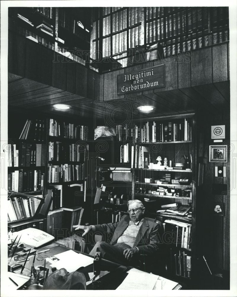 1983 Press Photo Hicks Griffiths Husband Martha Library - Historic Images