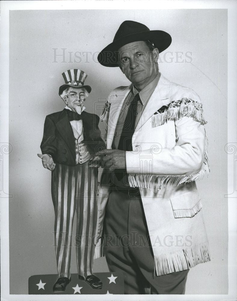 1963 Press Photo JAMES GREGORY RABBLE-ROUSING ORGANIZER - Historic Images