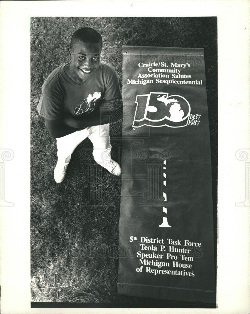 1987 Press Photo darts commentator - Historic Images