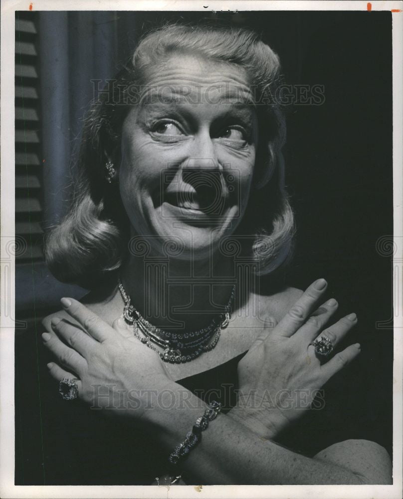 1961 Press Photo Mitzi Green, $250,000 gems - Historic Images
