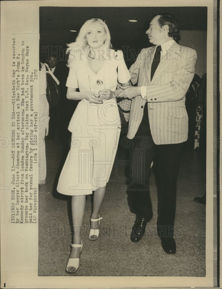 1976 Press Photo Elizabeth Ray and Albert Ahearne - Historic Images