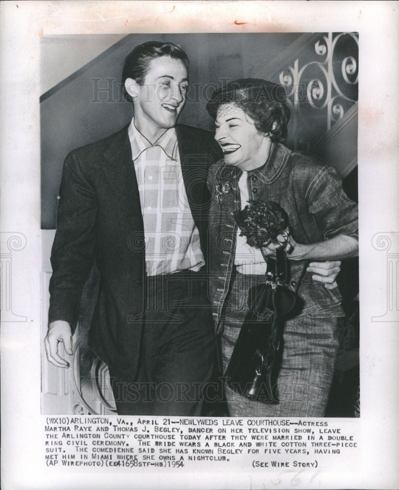 1954 Press Photo Martha Raye Thomas Begley marriage - Historic Images