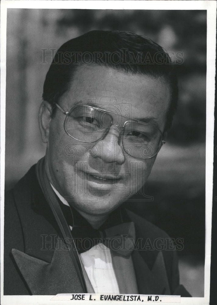 1990 Press Photo Jose L. Evangelista - Historic Images