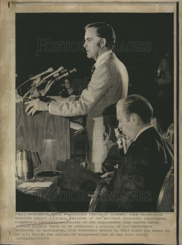 Press Photo Governor Daniel J Evans - Historic Images