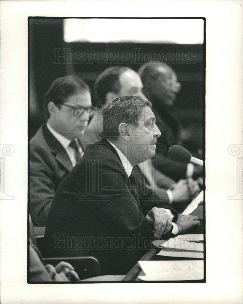 1986 Press Photo Sydney J. Harris, WJR - Historic Images