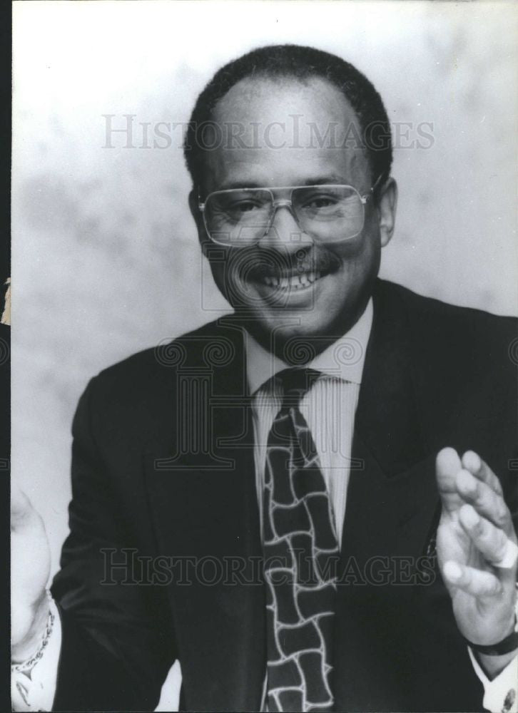 1994 Press Photo Roger Hagood Farbman Group Michigan - Historic Images