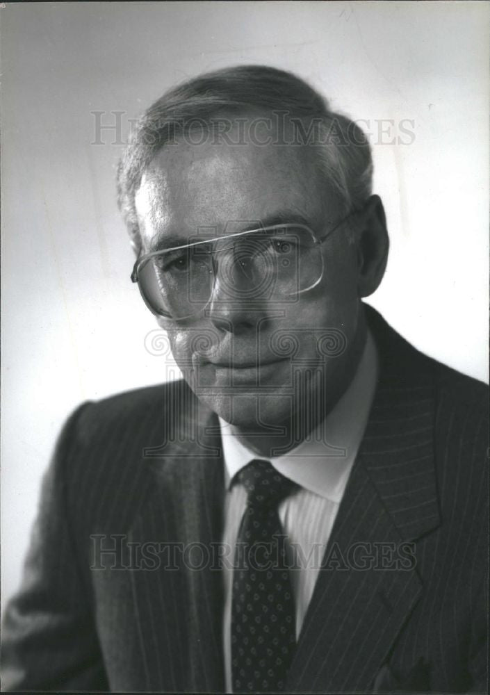 1987 Press Photo Kenneth Harrigan - Historic Images