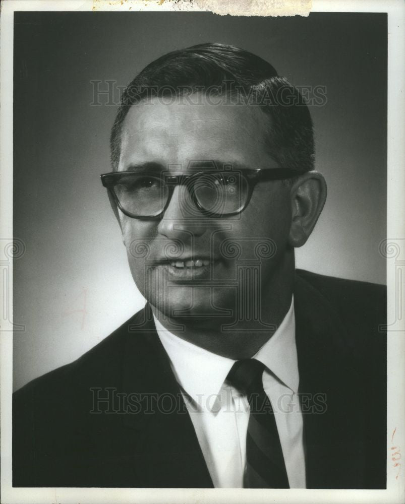 1971 Press Photo Marvin L. Esch politician headshot - Historic Images