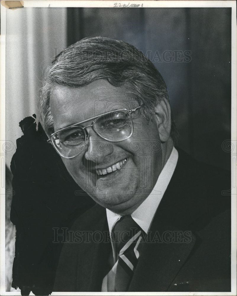 1975 Press Photo Marvin Esch politics - Historic Images