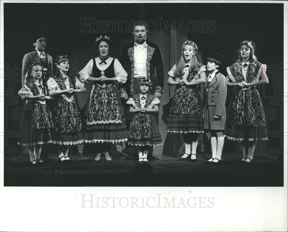 1983 Press Photo Sound Of Music Phil Marcus Esser - Historic Images
