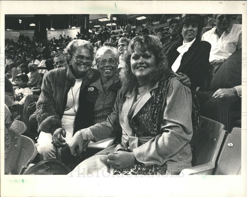 1987 Press Photo VONNIE MARTIN,  ELLIE,   LADONNA EVENS - Historic Images