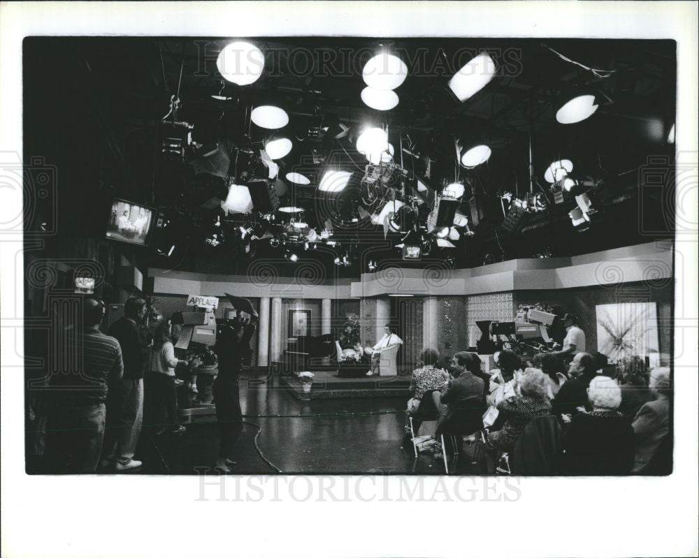 1991 Press Photo Dayna Eubanks Laura Linabury - Historic Images