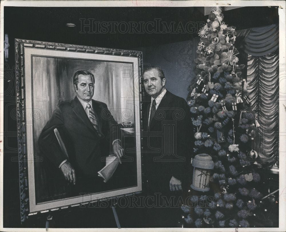 1972 Press Photo Mayor Gribbs Christmas tree Surprise - Historic Images