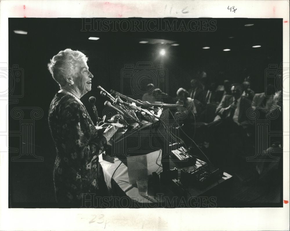 1990 Press Photo Martha Griffiths press conference - Historic Images