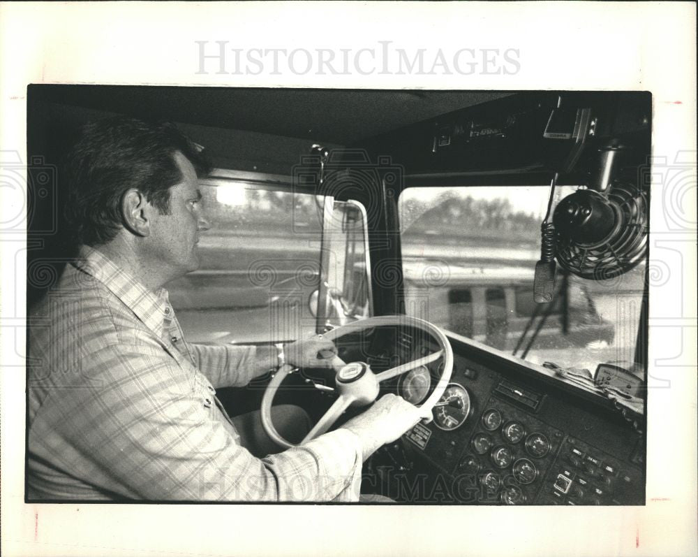 1987 Press Photo Bob Esler - Historic Images