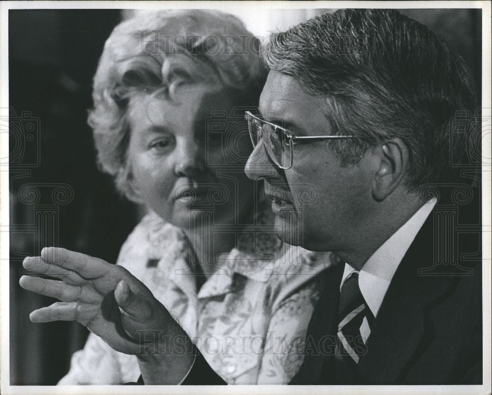 1976 Press Photo Marvin L. Esch  politician - Historic Images