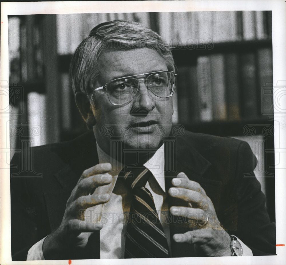 Press Photo Marvin Esch Politician - Historic Images