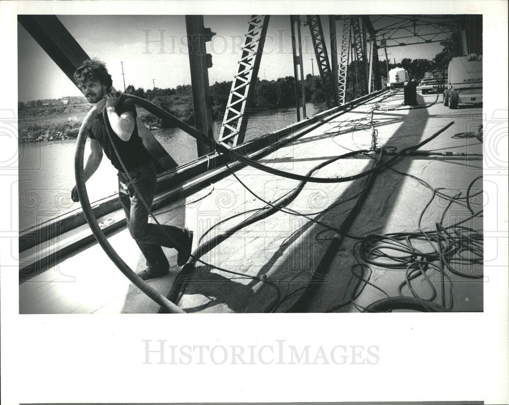1983 Press Photo Tom Ekholm Michigan - Historic Images