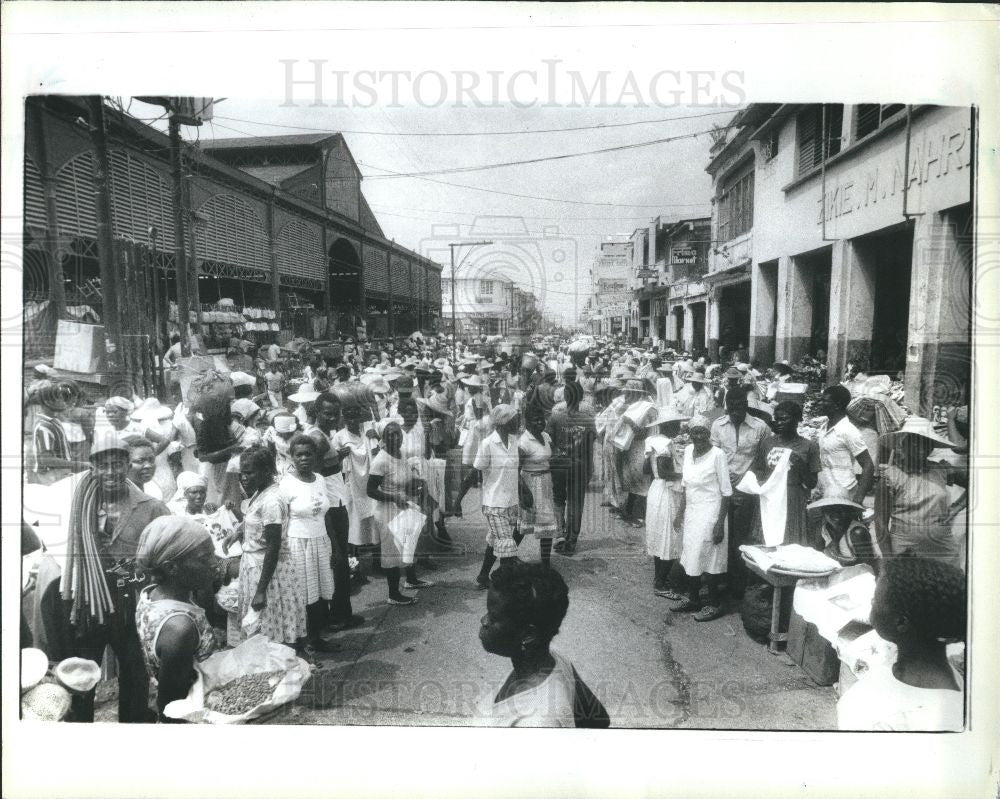 1986 Press Photo Port-au-Prince, iron market - Historic Images
