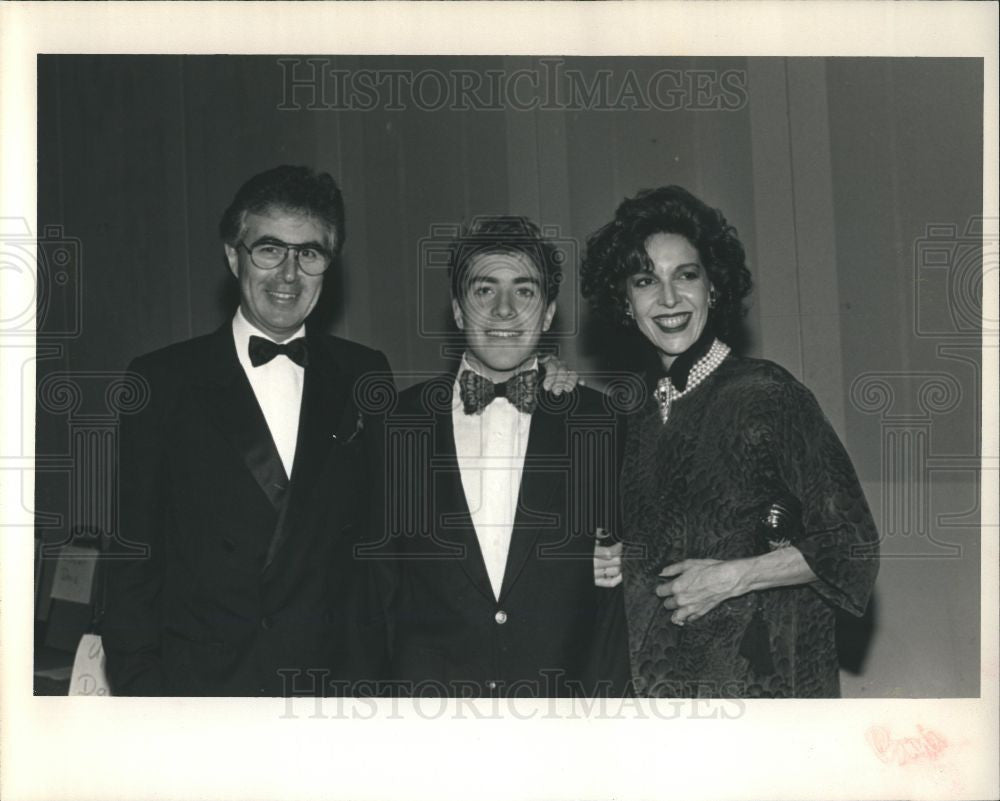 Press Photo Jerry And Glenda Greenald And One Of T - Historic Images