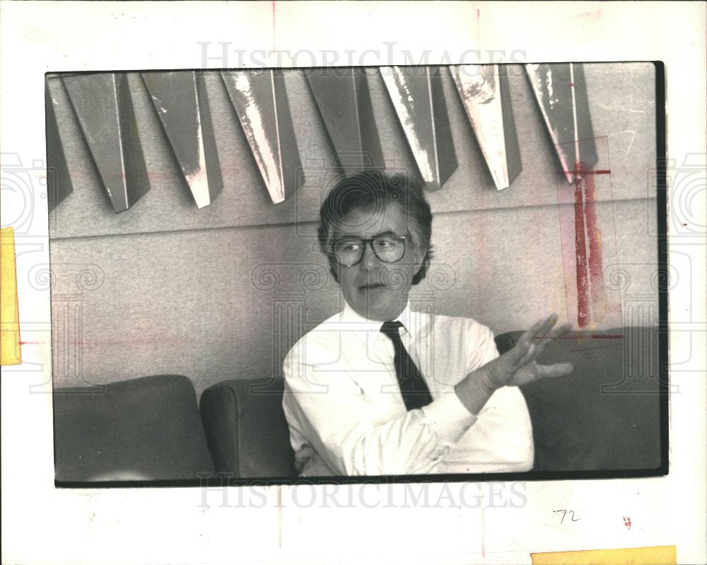 1988 Press Photo Greenwald Chrysler Chairman $6,604,251 - Historic Images