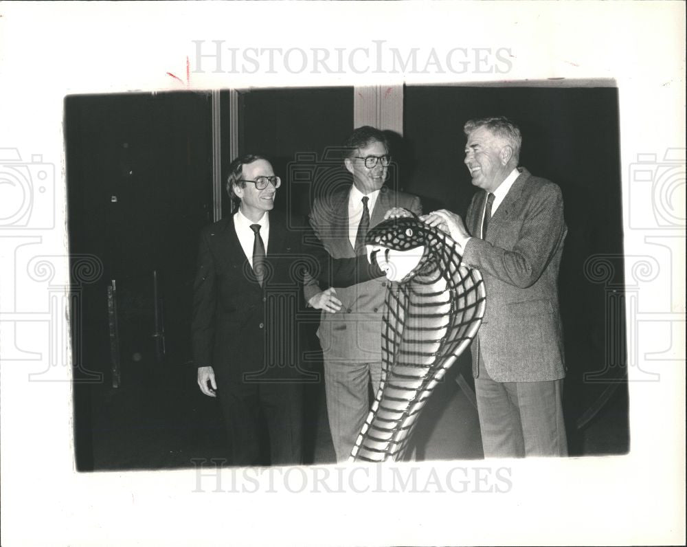 1988 Press Photo GERALD GREENWALD DESIGNER COBRA - Historic Images
