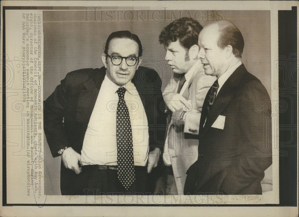 1974 Press Photo Alan Greenspan Roy Ash economic summit - Historic Images