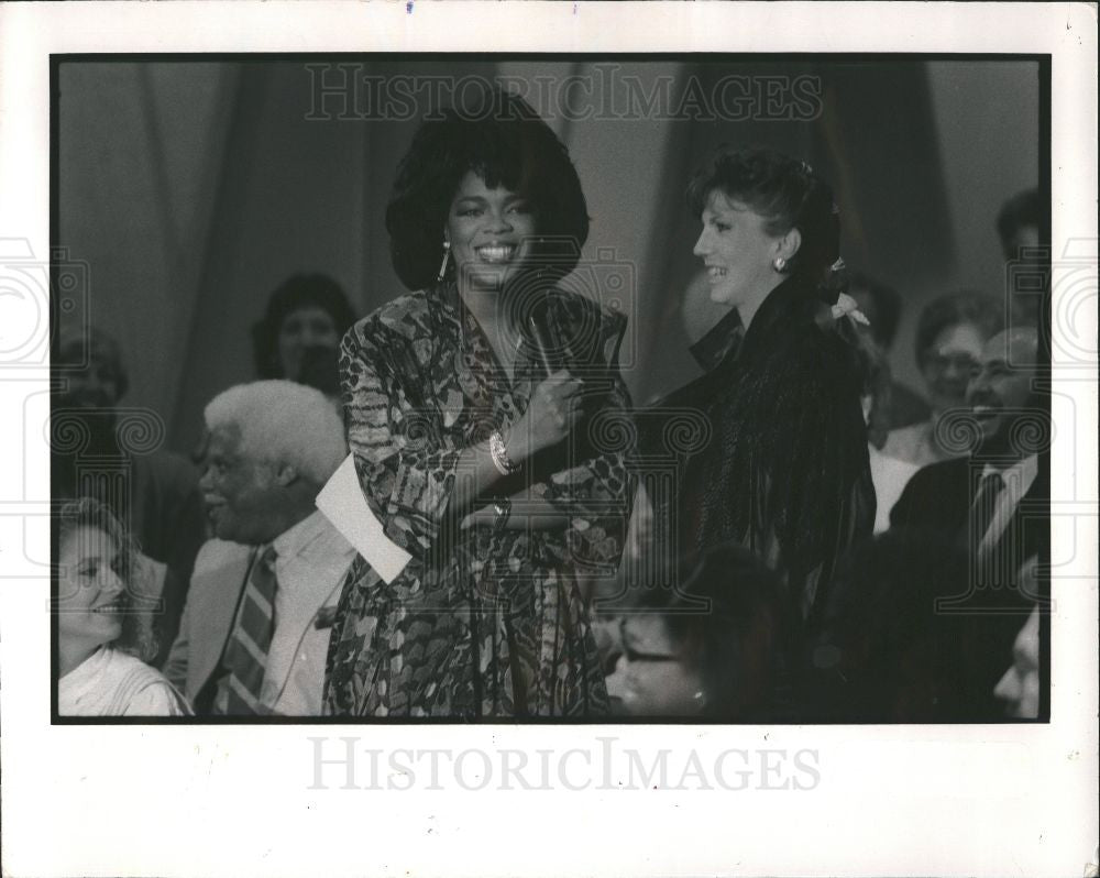 1993 Press Photo Oprah Winfrey television host detroit - Historic Images