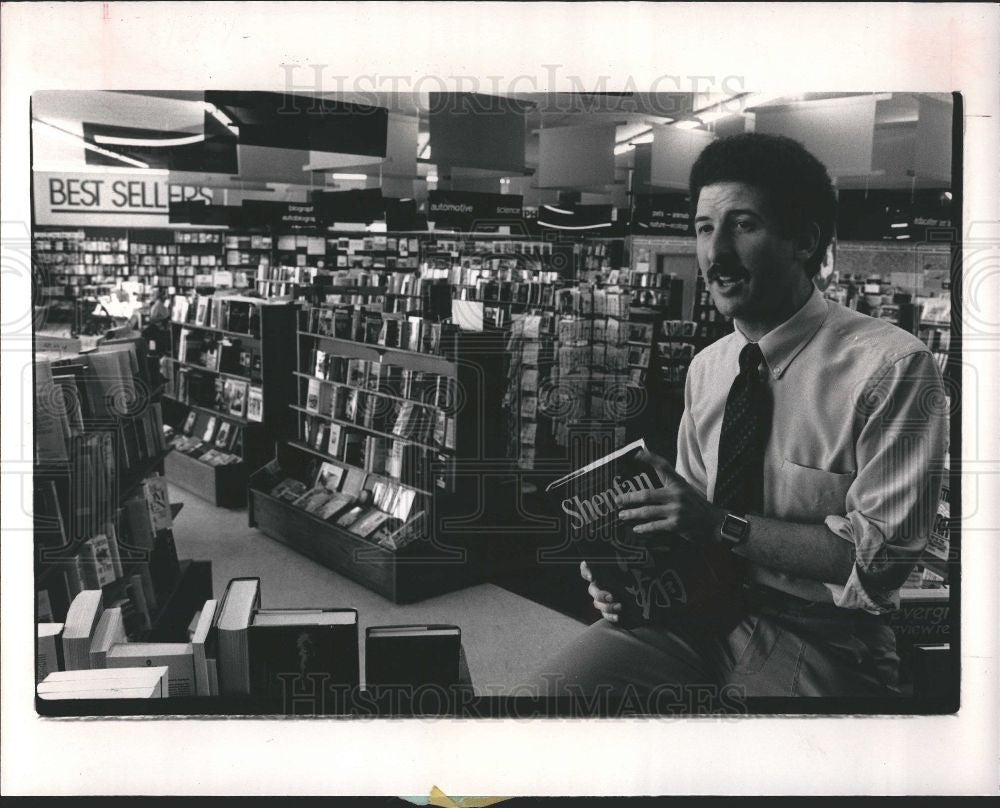 1983 Press Photo Marc Winkelman creative bookstore - Historic Images