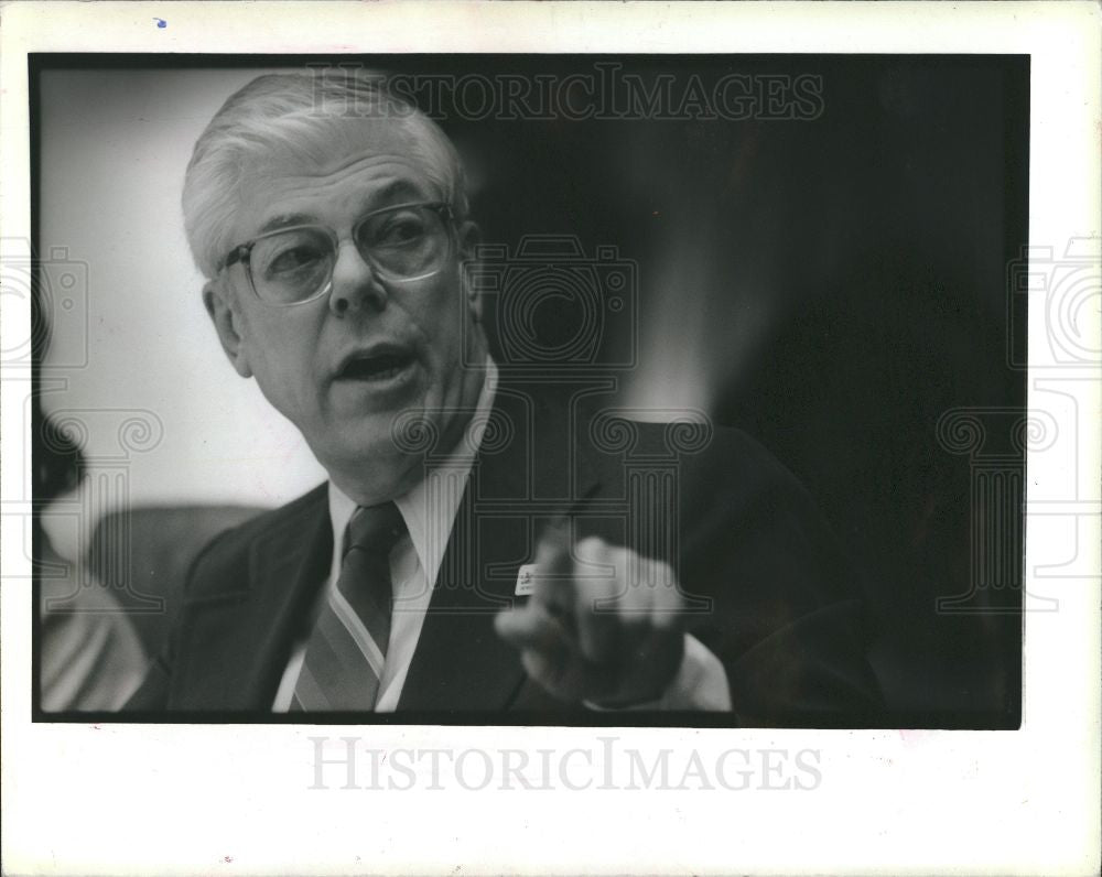 1988 Press Photo Mel Ravitz director Wayne Mental Healt - Historic Images