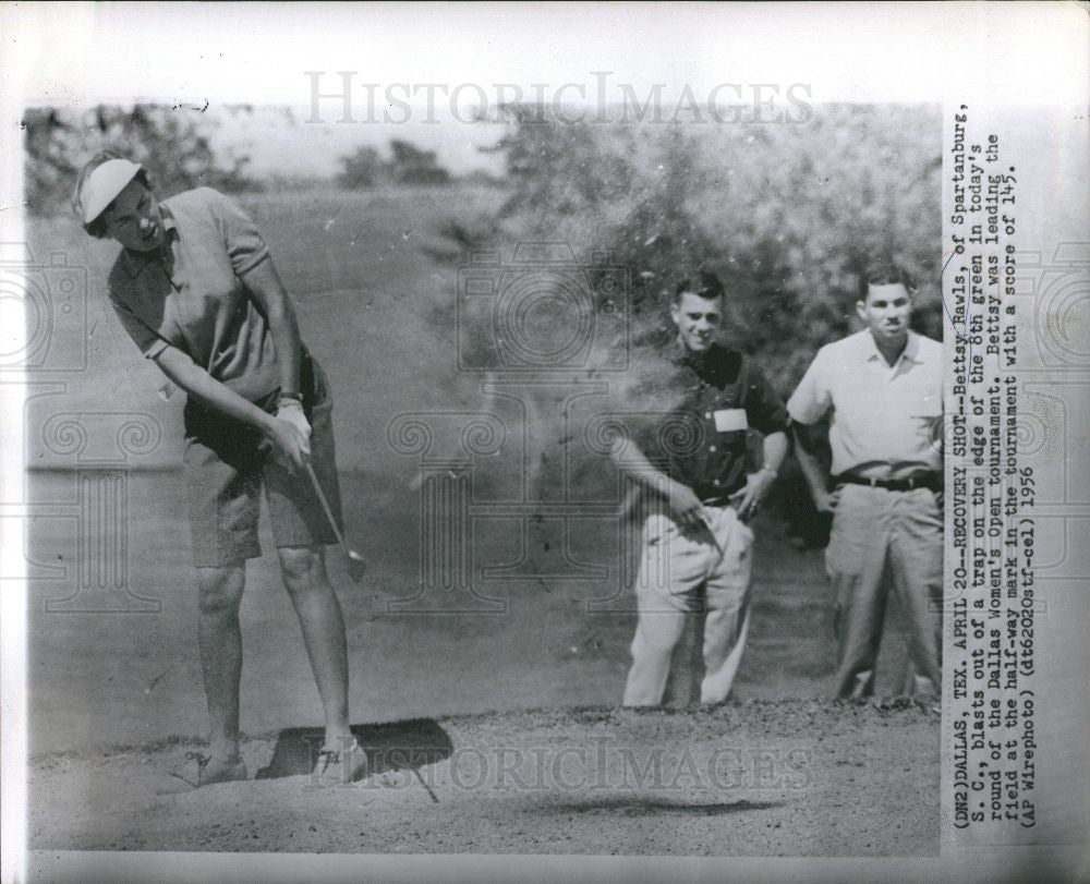 1956 Press Photo Bettsy Rawls Dallas Womens Open golf - Historic Images