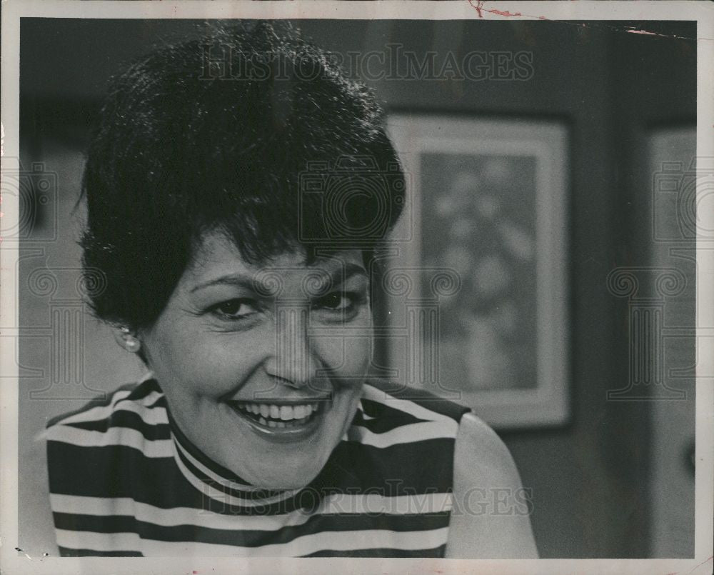 1968 Press Photo Rita Bell WXYZ-TV Personality Detroit - Historic Images