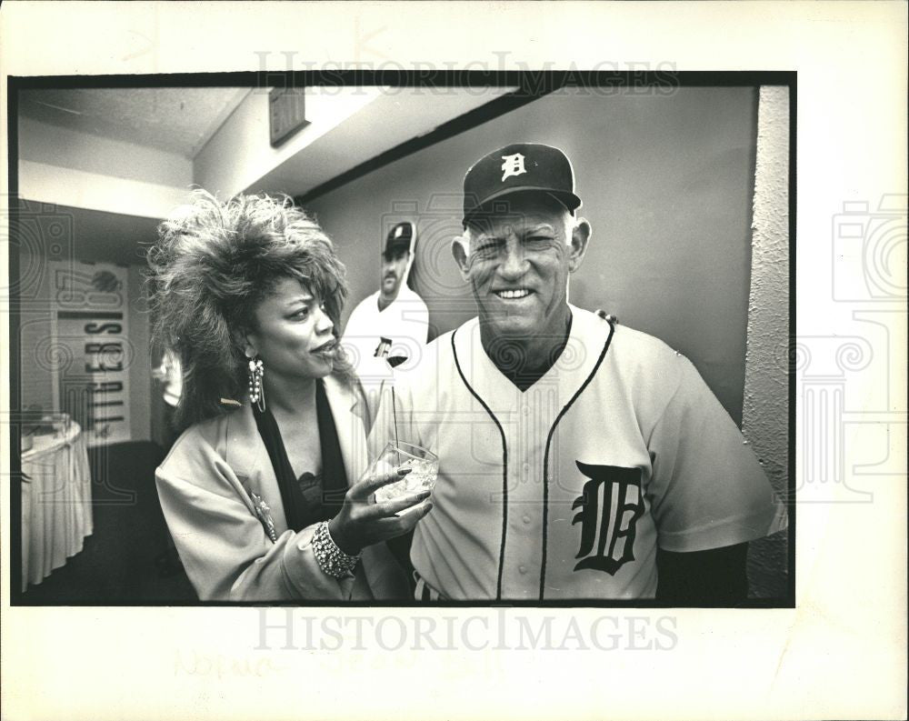 1987 Press Photo NORMA JEAN BELL - Historic Images