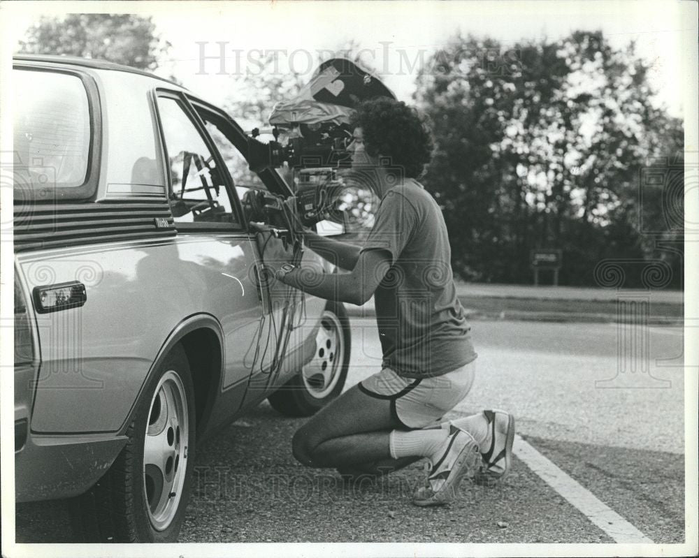 1984 Press Photo Brian Belanger traveling car - Historic Images