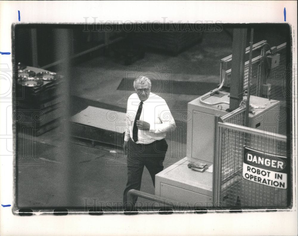 1939 Press Photo Voting - Historic Images